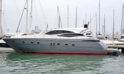 bachelor-party-cartagena-yacht-rentals-pershing62-01